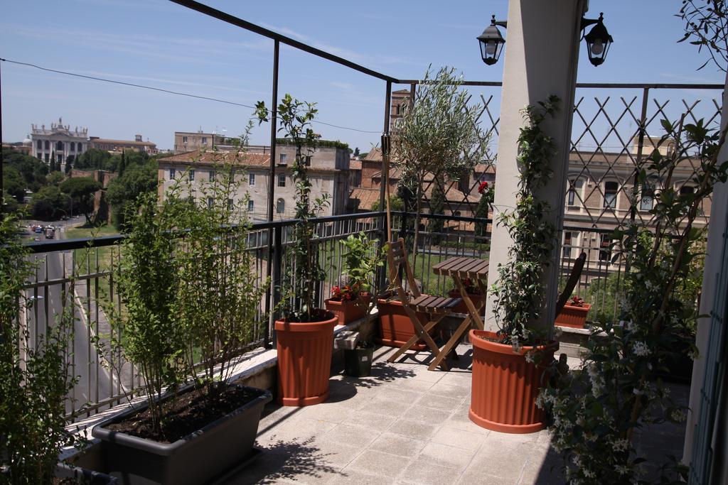 Terrazza Sotto Le Stelle Hotel Рим Екстериор снимка